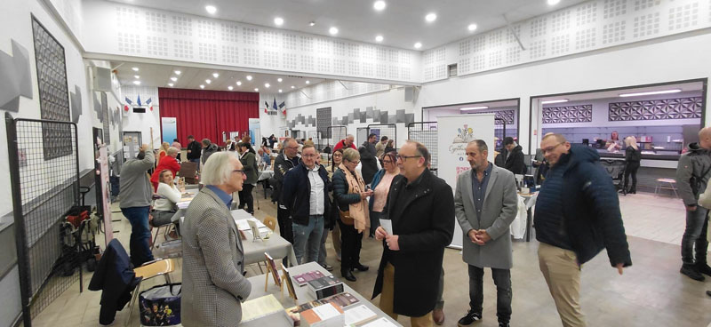 Une centaine de livres à la salle Cuvelier
